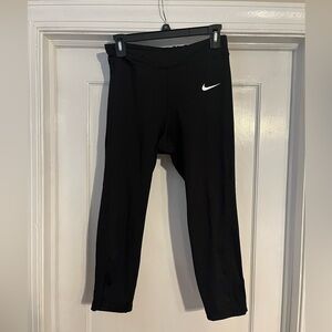 Nike Women's High-Waisted Crop Leggings
